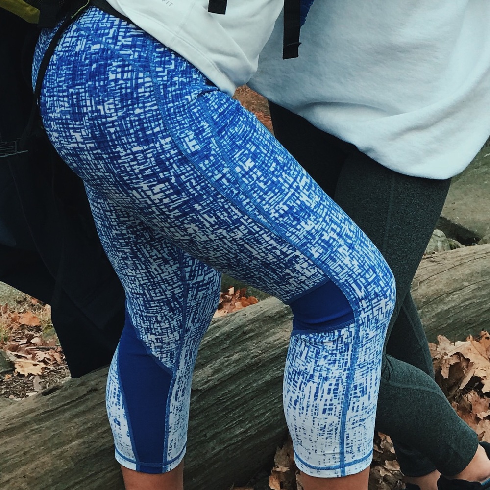 Calvin Klein Blue & White Design Cropped Leggings